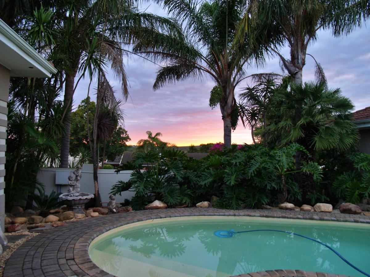 Mi Casa Guest House Uitenhage Exteriör bild