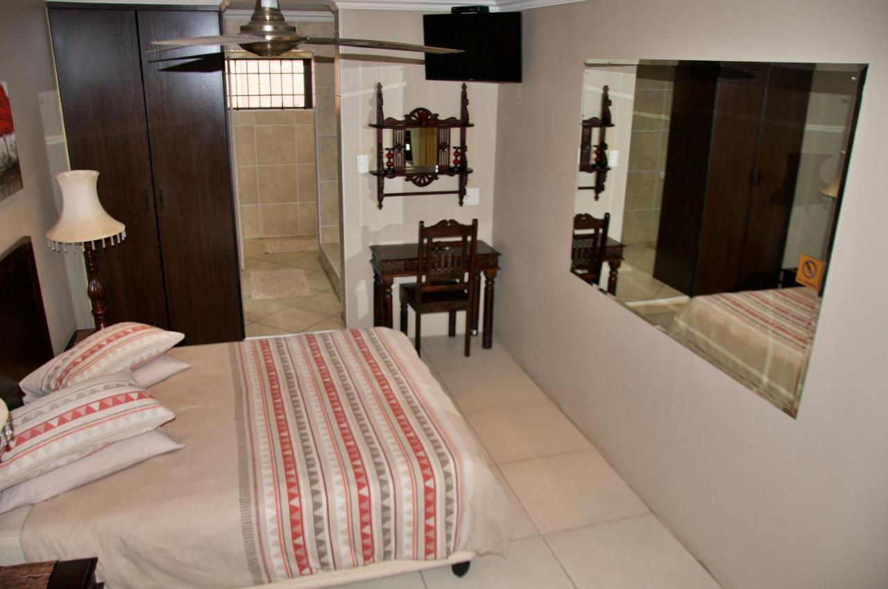 Mi Casa Guest House Uitenhage Exteriör bild