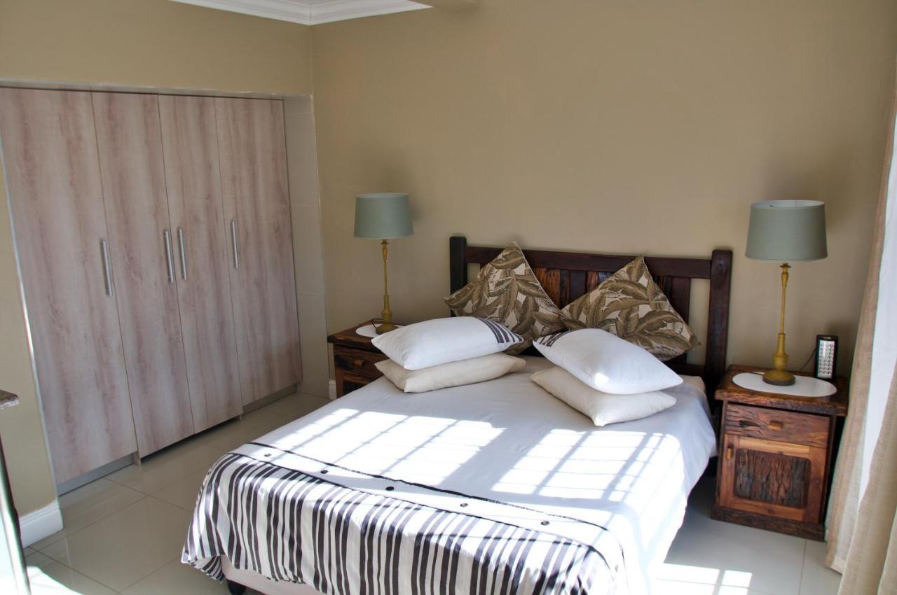 Mi Casa Guest House Uitenhage Exteriör bild