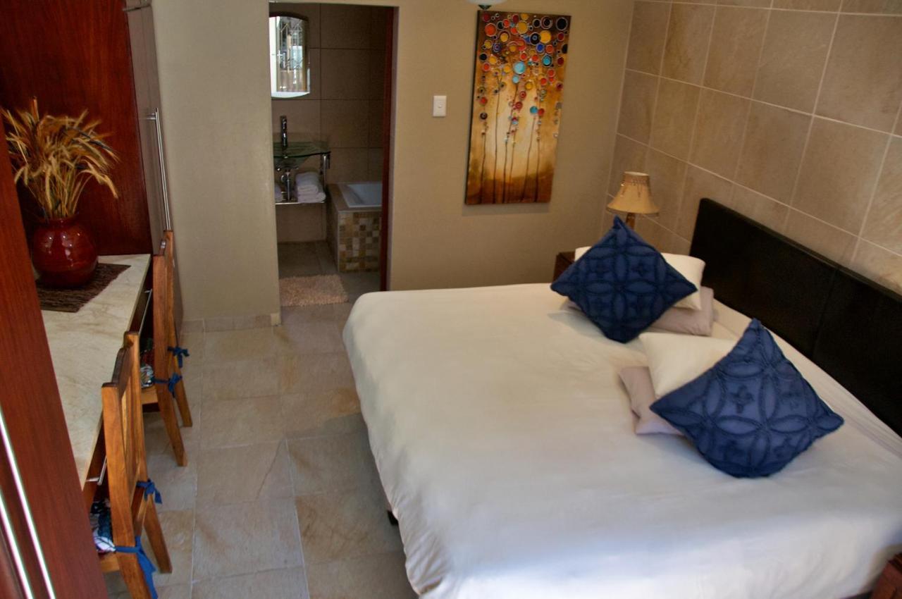 Mi Casa Guest House Uitenhage Exteriör bild