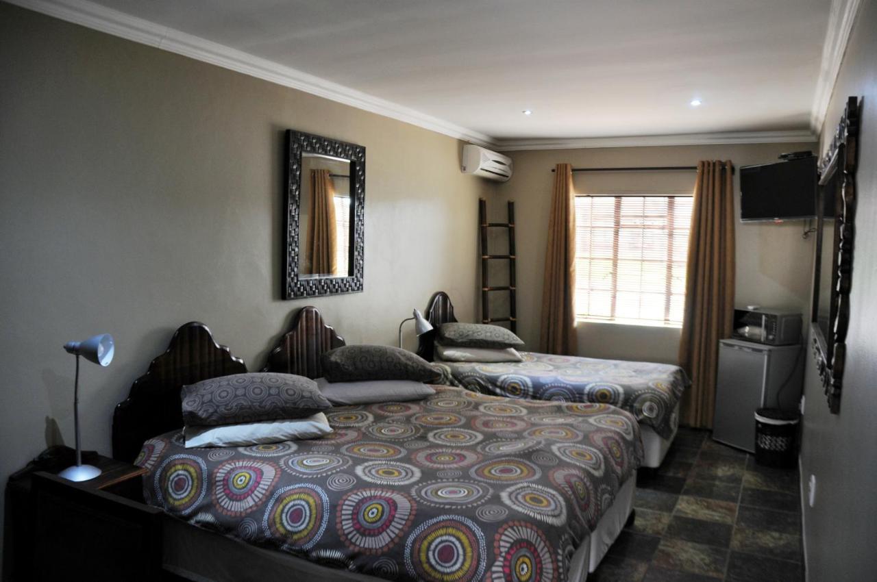 Mi Casa Guest House Uitenhage Exteriör bild